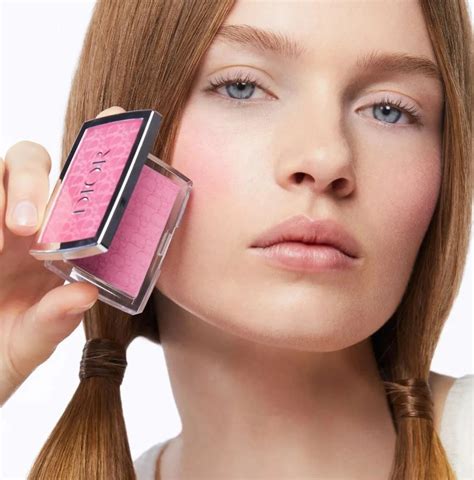 Dior rosy glow awakening blush